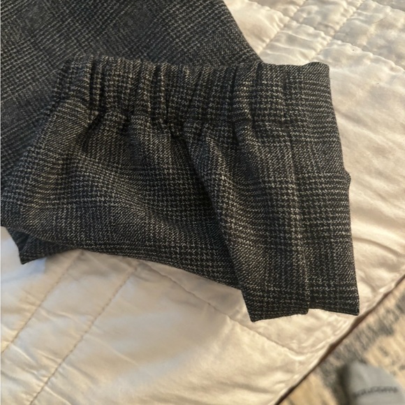 Club Monaco Italian wool houndstooth joggers, Size S. Lightly worn - Picture 3 of 6